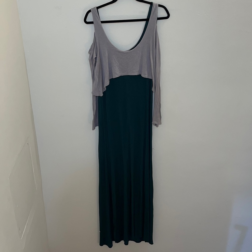 Grey/green dress